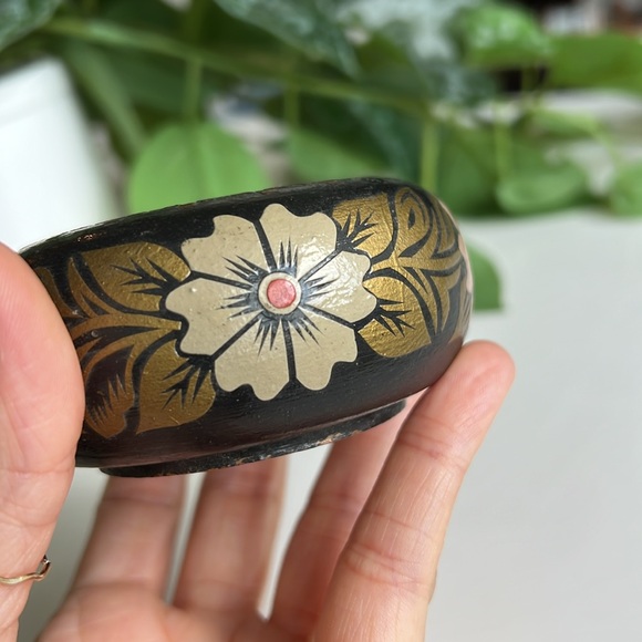 Vintage Small Mini Painted Floral Wood Vase - Picture 8 of 16
